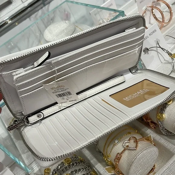 MICHAEL KORS Continental Wristlet Phone Case Wallet
Optic White
NWT - Picture 14 of 16